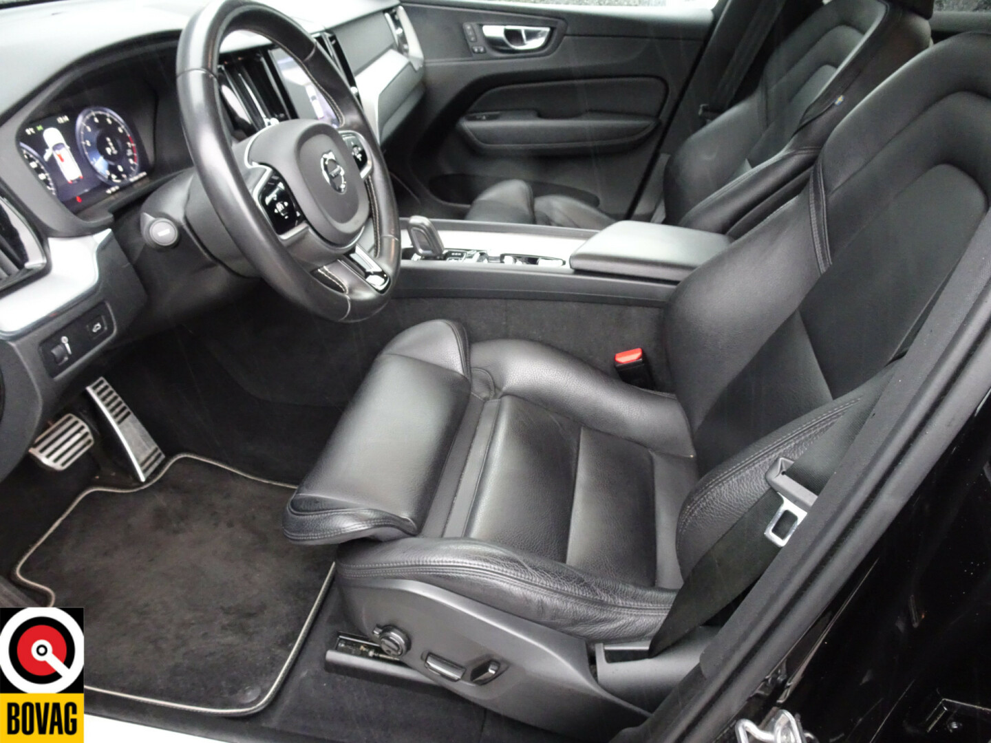 Volvo-XC60-10